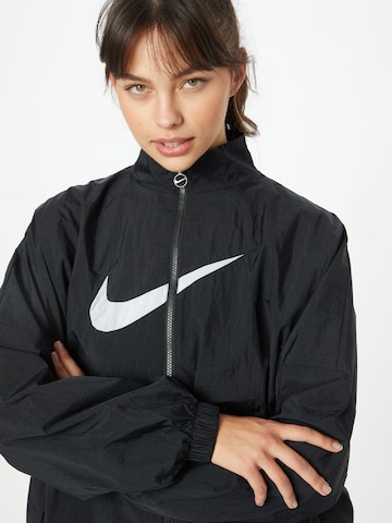 Veste mi-saison 'NSW Essential' Nike Sportswear en noir