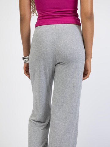 BROKE + SCHÖN Loose fit Pants 'Lockere Pumphose' in Grey