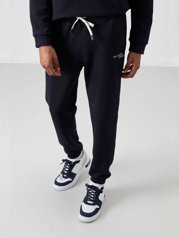 Tommy Life Joggingpak in Blauw
