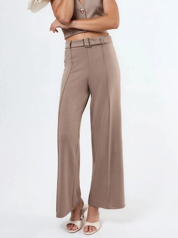 Wide leg Pantaloni di Busem in marrone: frontale