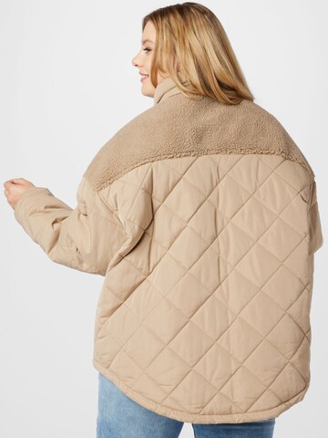 Urban Classics Jacke in Beige