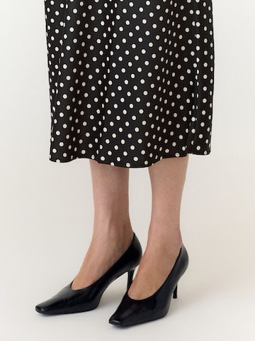 YAS Rock 'YASPella' in Schwarz
