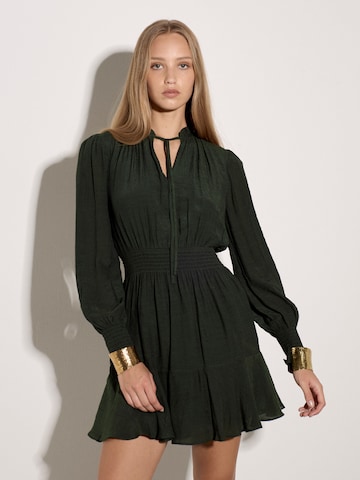 Apricot Jurk ' ' in Groen: voorkant