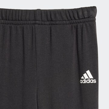 Survêtement 'Essentials' ADIDAS SPORTSWEAR en gris