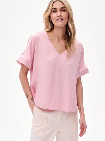 Blue Shadow Bluse‌‌‌‌‌‌‌‌‌ in Pink: Vorderseite
