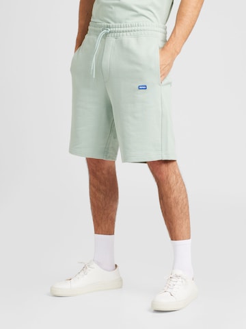 HUGO Regular Shorts 'Nasensio' in Grün: predná strana