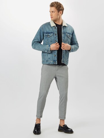 Regular Pantalon chino TOM TAILOR DENIM en gris