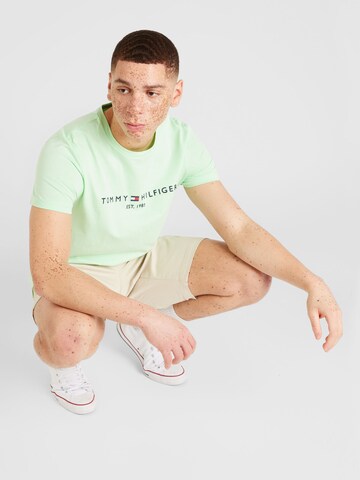 TOMMY HILFIGER Regular Fit T-Shirt in Grün