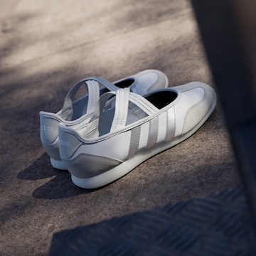 Sneaker bassa 'Barreda' di ADIDAS SPORTSWEAR in bianco