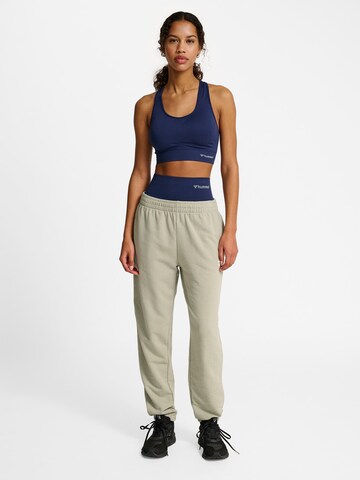 Hummel Tapered Sportbroek 'Pulse' in Groen