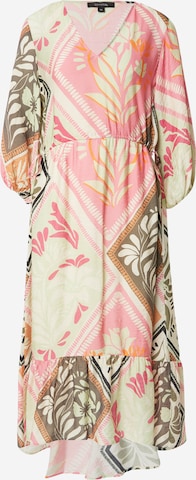 COMMA Mekko värissä vaaleanpunainen: etupuoli