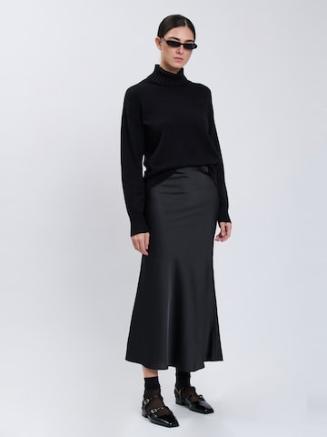 Influencer - Jersey en negro