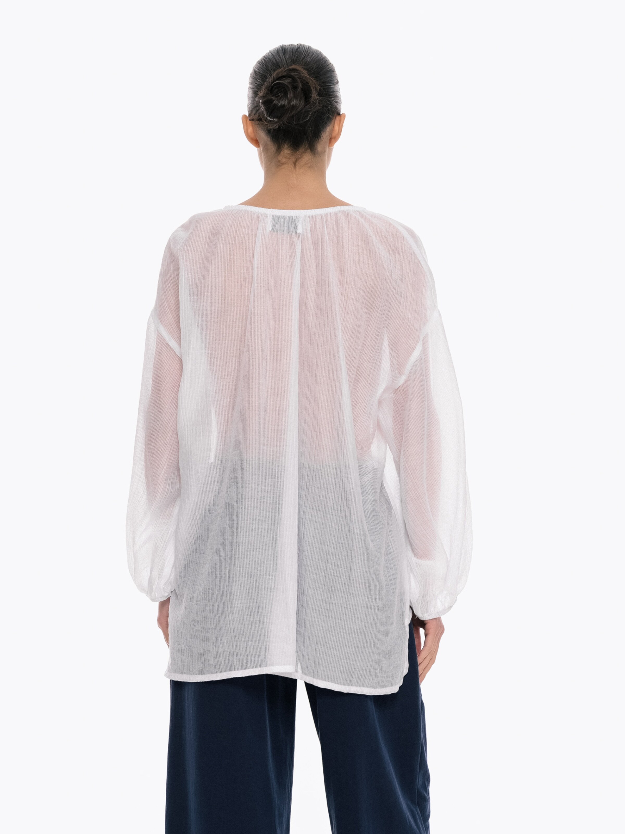 4TAILORS Pusero värissä valkoinen