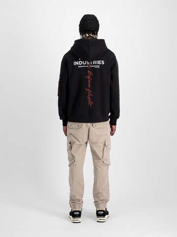 ALPHA INDUSTRIES Sweatshirt in Schwarz