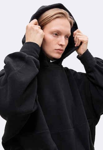 NIKE Sport szabadidős felsők 'ONE' - fekete: elől