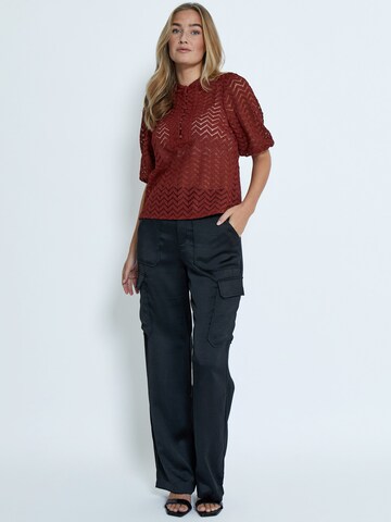 minus Blouse 'Jeva' in Bruin