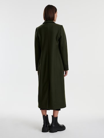 EDITED Between-Seasons Coat 'Airin' in Green