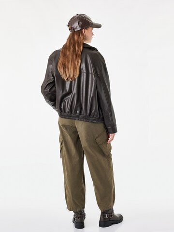 Koton Loose fit Trousers in Green