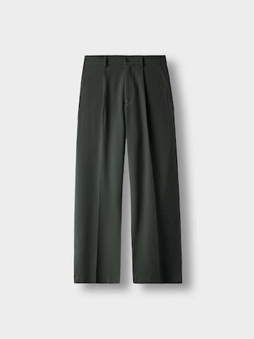 Burocs Loose fit Pleat-Front Pants in Grey: front