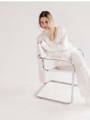 ZUBEK Pantsuit in White: front