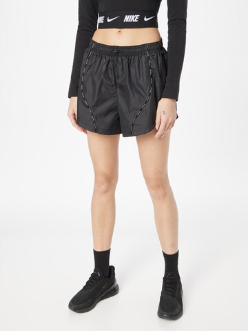 Regular Pantaloni sport de la NIKE pe negru: față