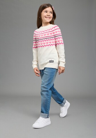 SCOUT Sweater in White