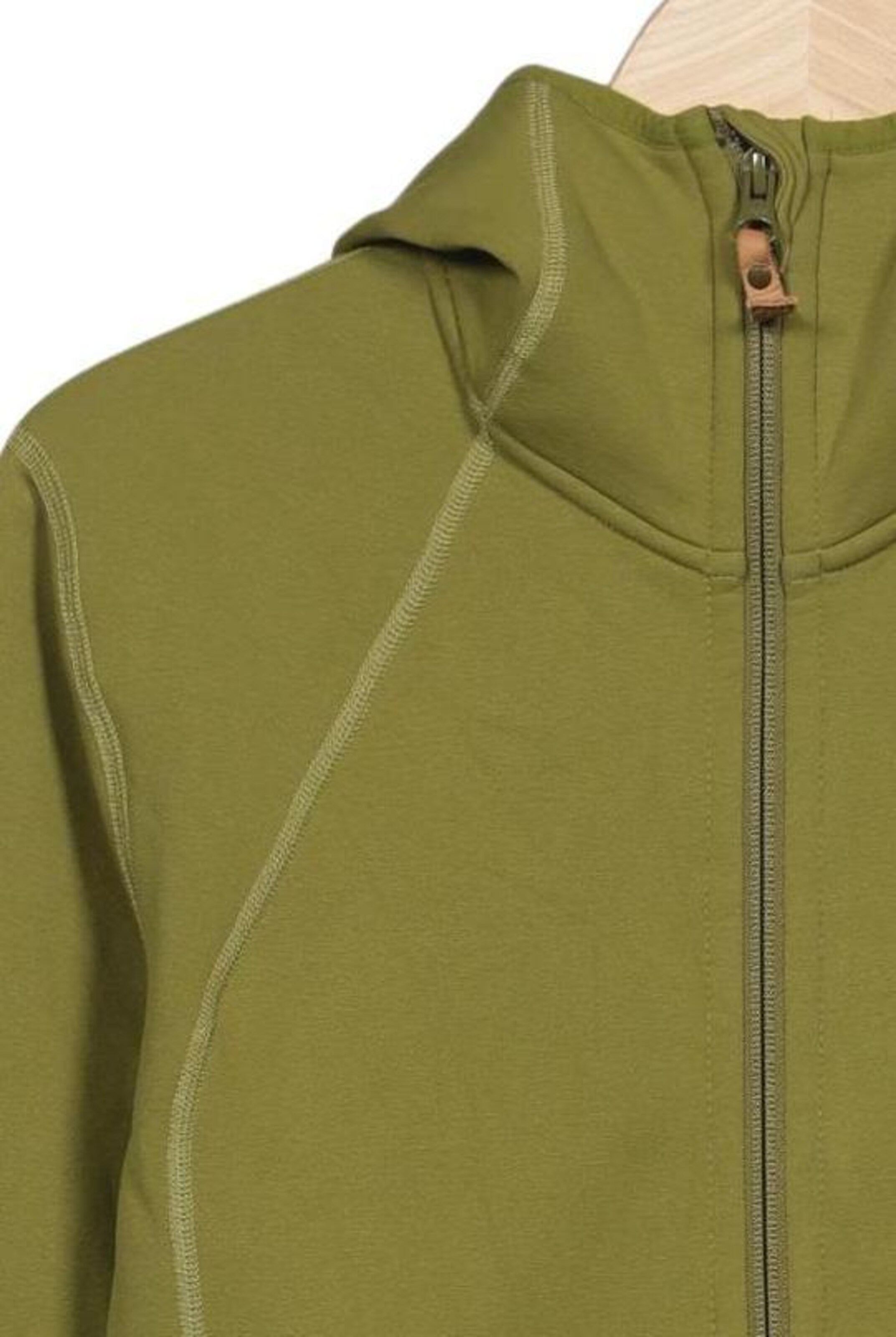 Fjällräven Sweatshirt & Zip-Up Hoodie in M in Green