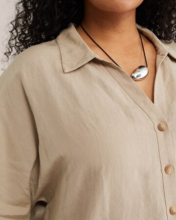 WE Fashion Bluse i grå