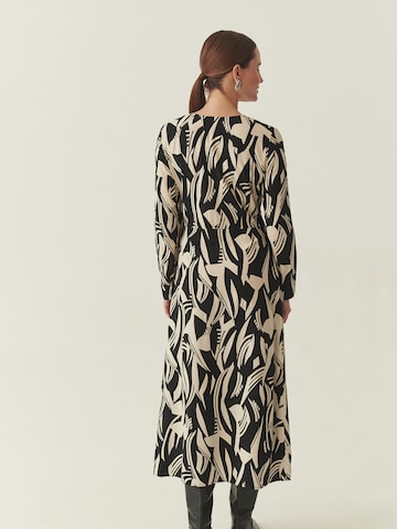 TATUUM - Vestido 'GOLTE 1' en negro