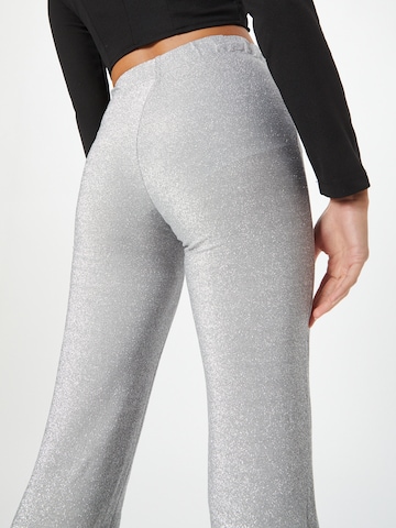 NLY by Nelly Bootcut Hose in Silber