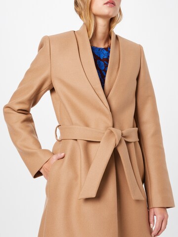 IVY OAK Between-seasons coat in Beige