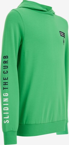 Tricou de la WE Fashion pe verde