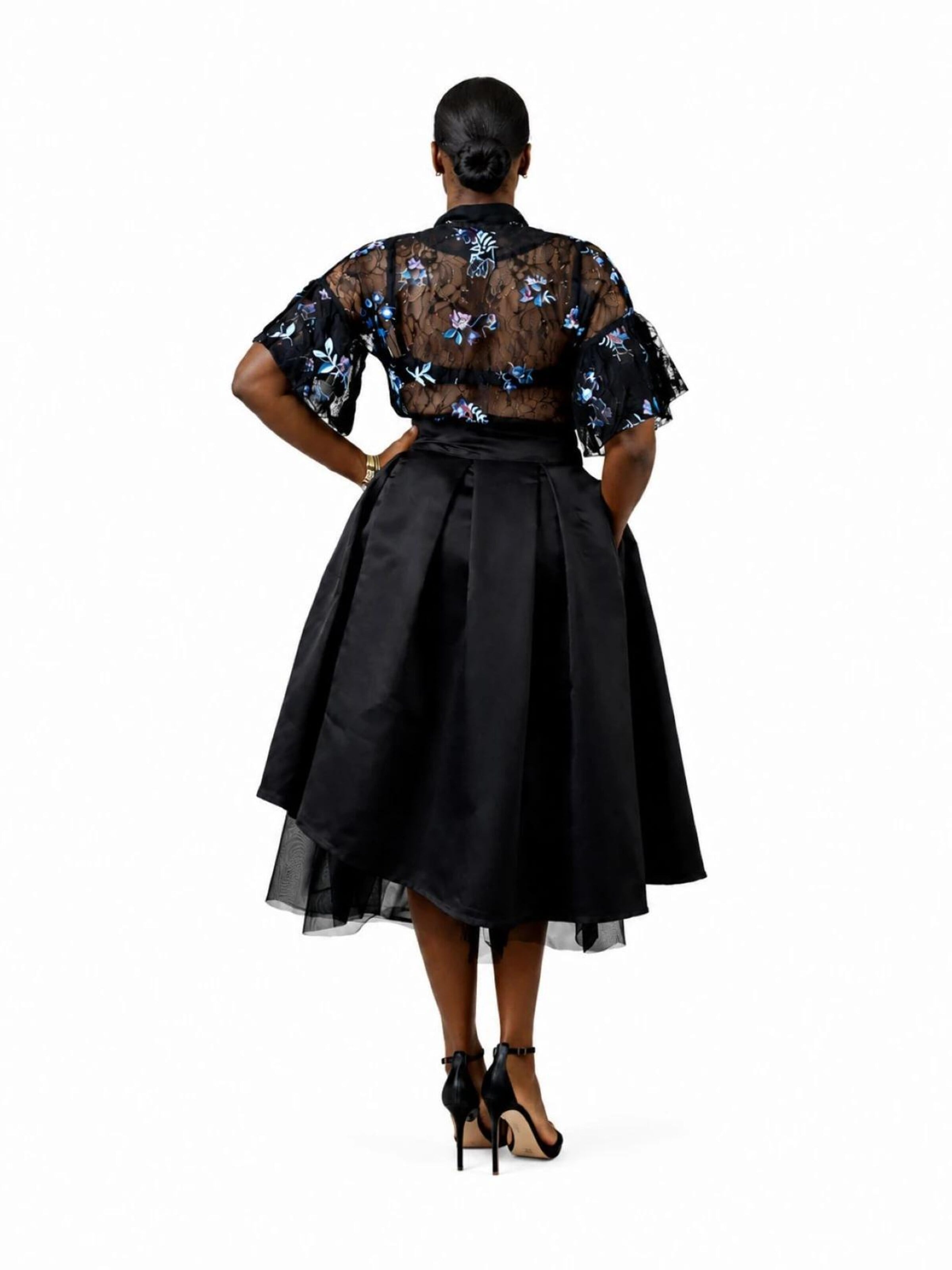 BIBI SAKALIEVA Rok 'Black Pleated Midi Skirt with Asymmetric Hem and Tulle' in Zwart