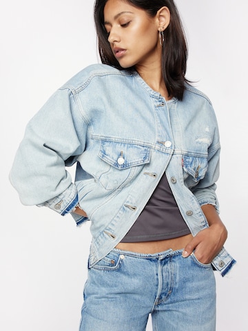 LEVI'S ® Přechodná bunda 'Customized 90s Trucker' – modrá