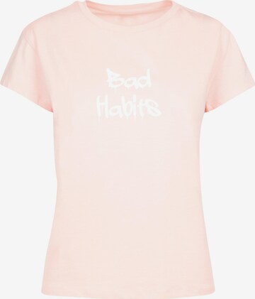 Merchcode Shirt 'Bad Habits' in Roze: voorkant