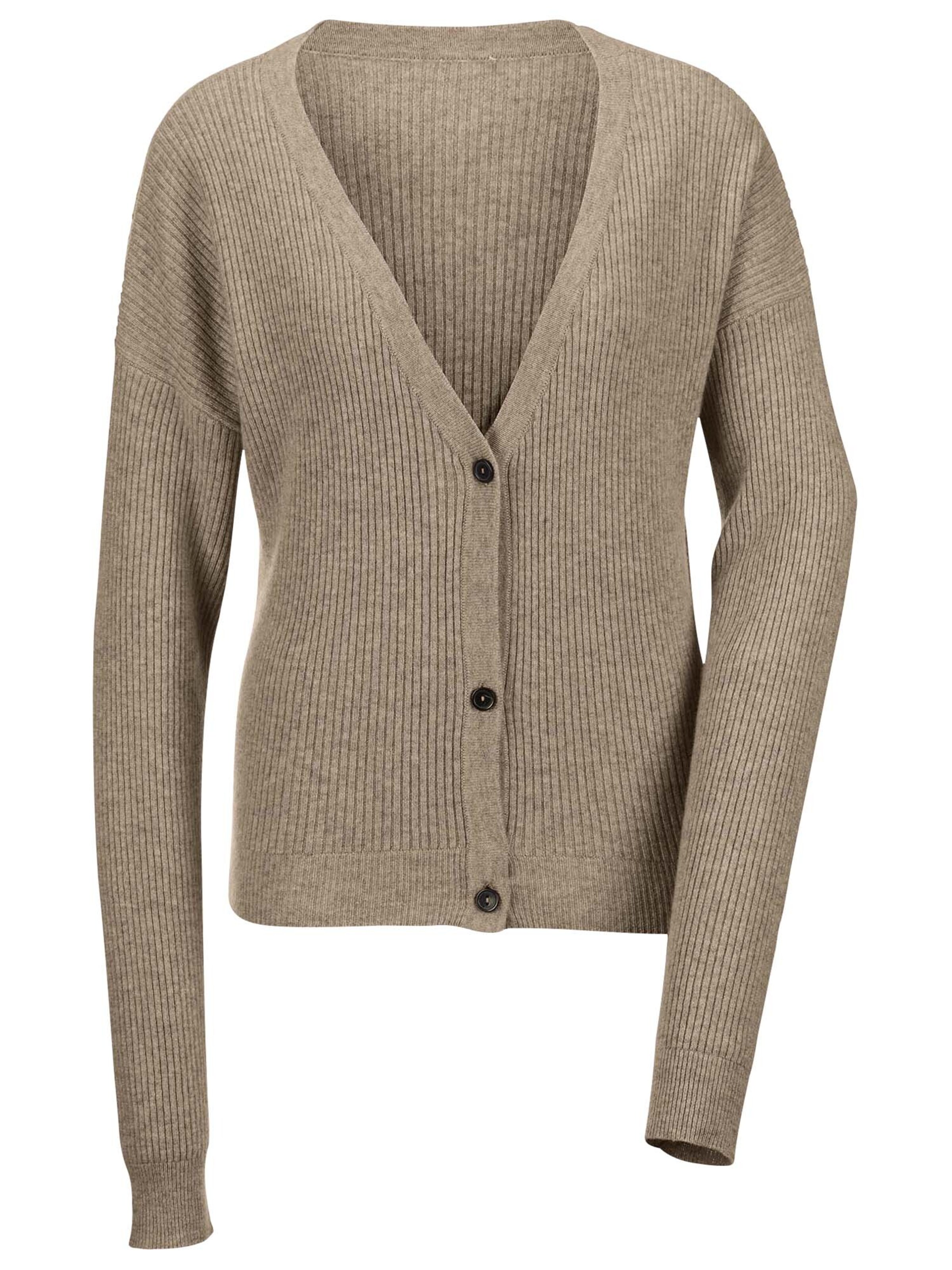 MADELEINE Strickjacke in Beige: Vorderseite
