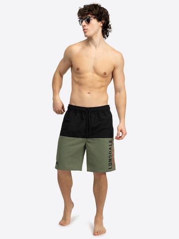 Shorts de bain 'Hayling' LONSDALE en vert
