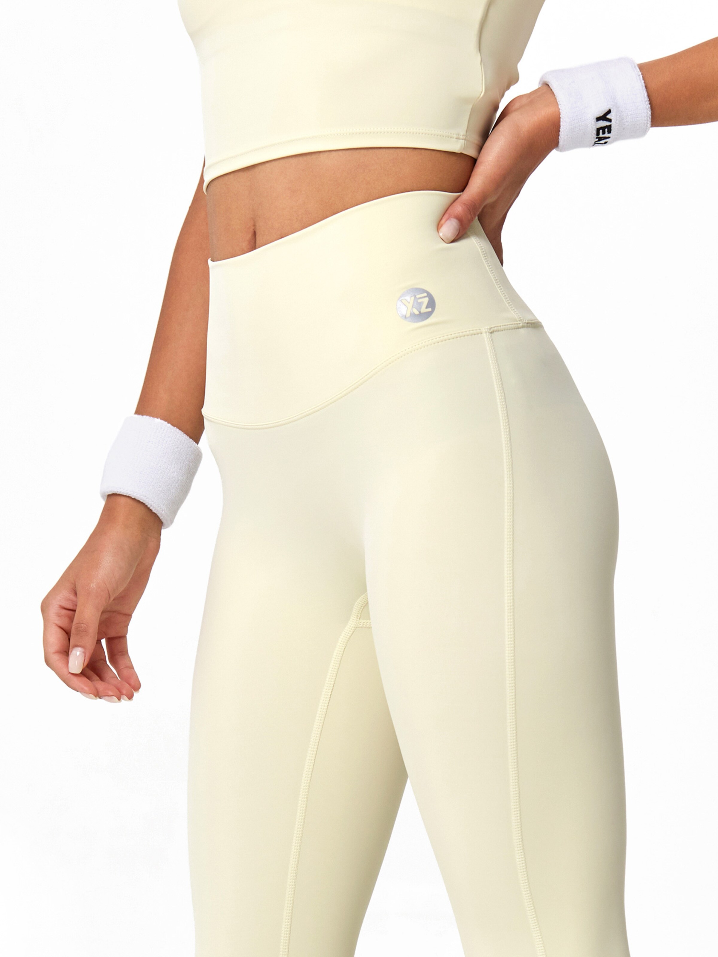 YEAZSkinny Sportske hlače 'Show' - žuta boja