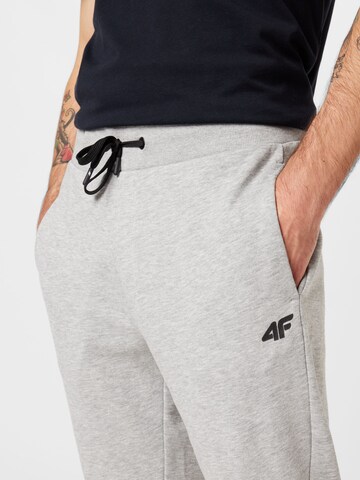 4F Tapered Workout Pants in Grey