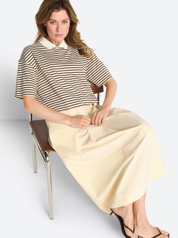 Rich & Royal T-shirt i gul: framsida