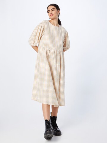 Monki - Vestido en beige