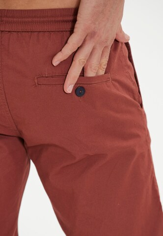Cruz Regular Pants 'Gilchrest' in Red