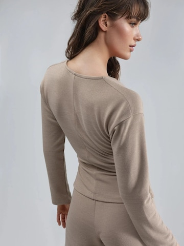 Pullover 'Blusen' di Busem in marrone
