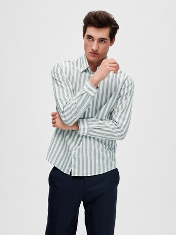 Regular fit Camicia di SELECTED HOMME in verde
