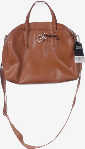 Calvin Klein Handtasche klein One Size in Braun: predná strana