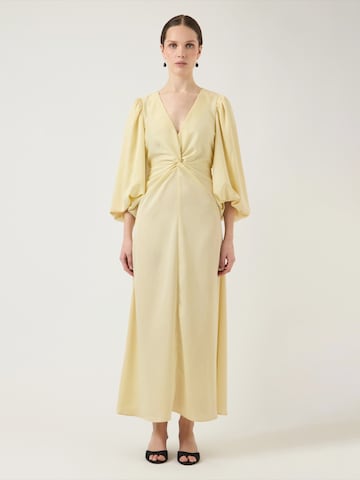YAS - Vestido 'YASTHEA' en amarillo: frente