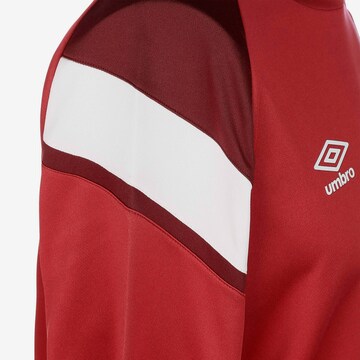 UMBRO Performance Shirt in Red