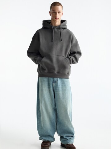 Pull&Bear Sweatshirt in Grey