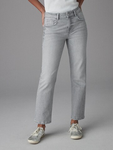Regular Jean Next en gris : devant