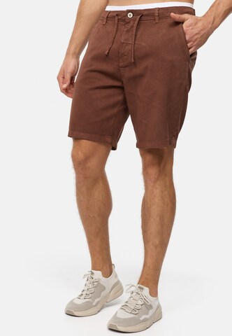 INDICODE JEANS Regular Shorts 'Vino' in Rot: predná strana